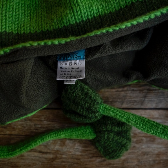 Knitwits Wool Frog Hat - Picture 2 of 4